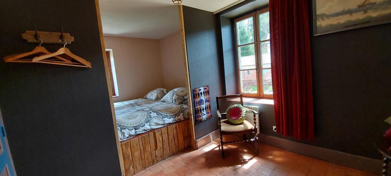 Chambres D'Hotes A L'Etang D'Yonne Arleuf エクステリア 写真